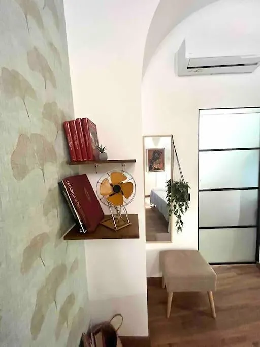 New Look8 Vatican Home Řím 0*,  Itálie
